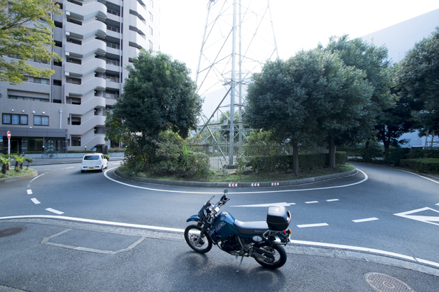 新横浜のラウンドアバウト（環状交差点）