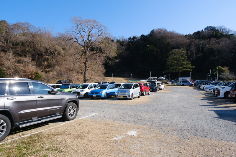 吾妻山公園駐車場