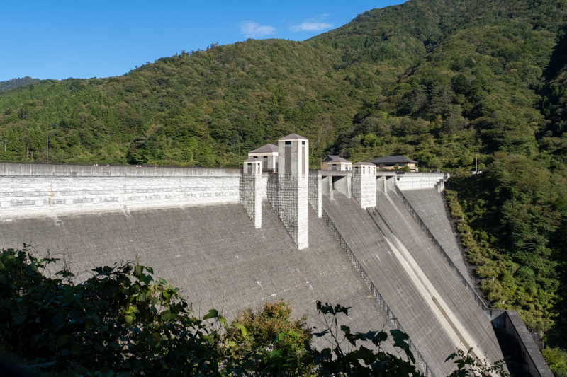 四万川ダム