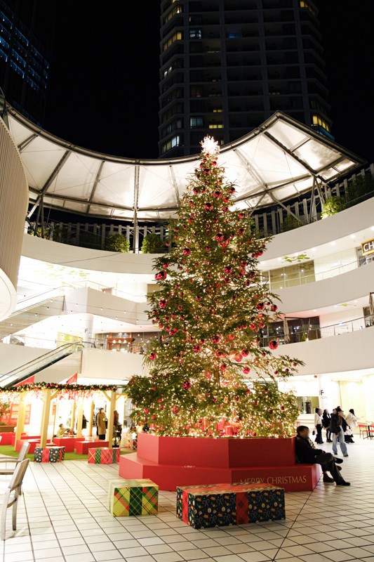 横浜ベイクォーターのクリスマスツリー