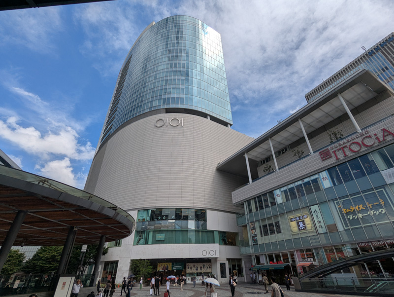 銀座をぶらぶら