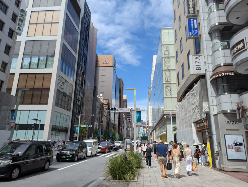 銀座をぶらぶら