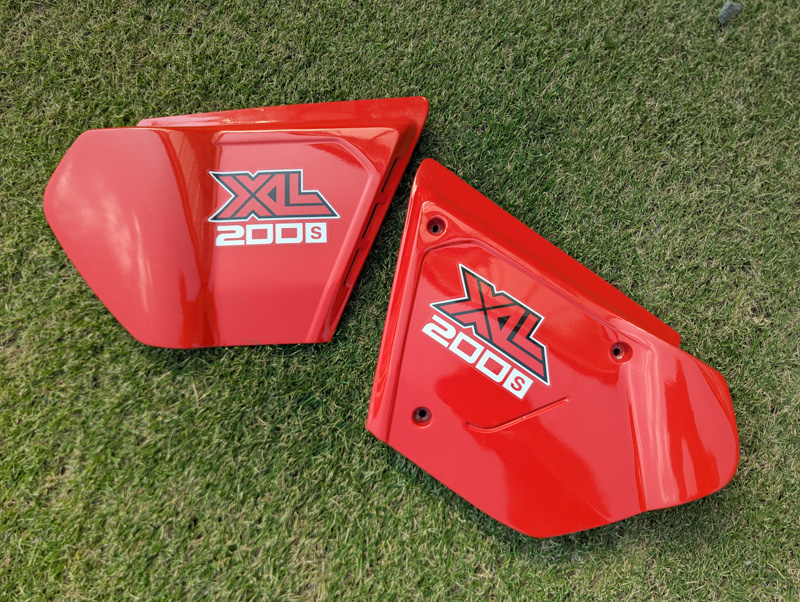 XL200Sステッカー