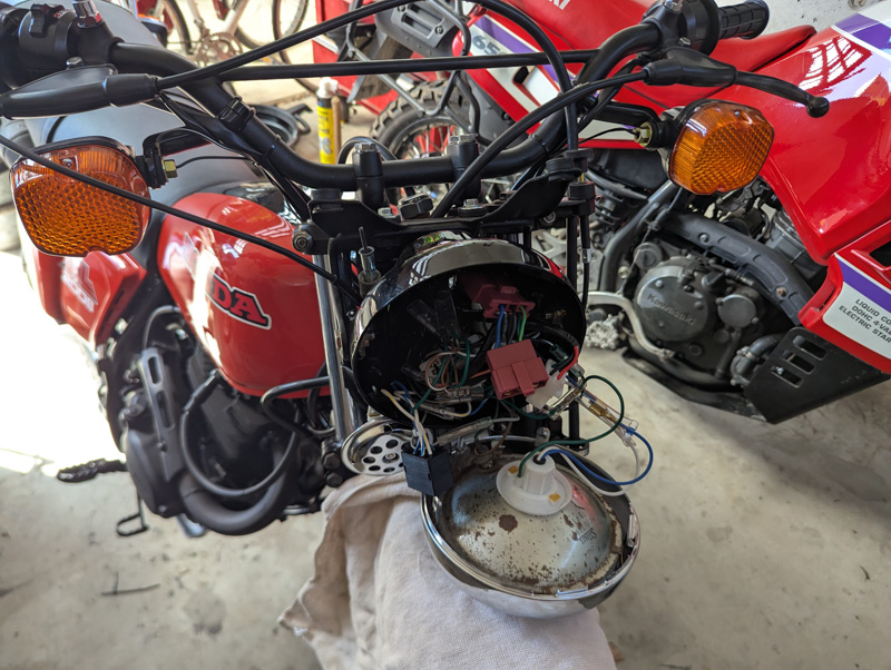 XL125S（200cc）のメーター交換