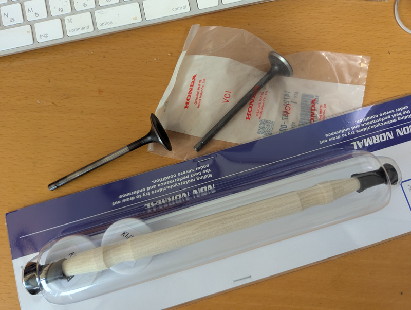 バルブまわりの清掃とステムシール交換