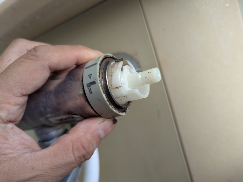 TUMG40CRBの開閉ユニット交換手順