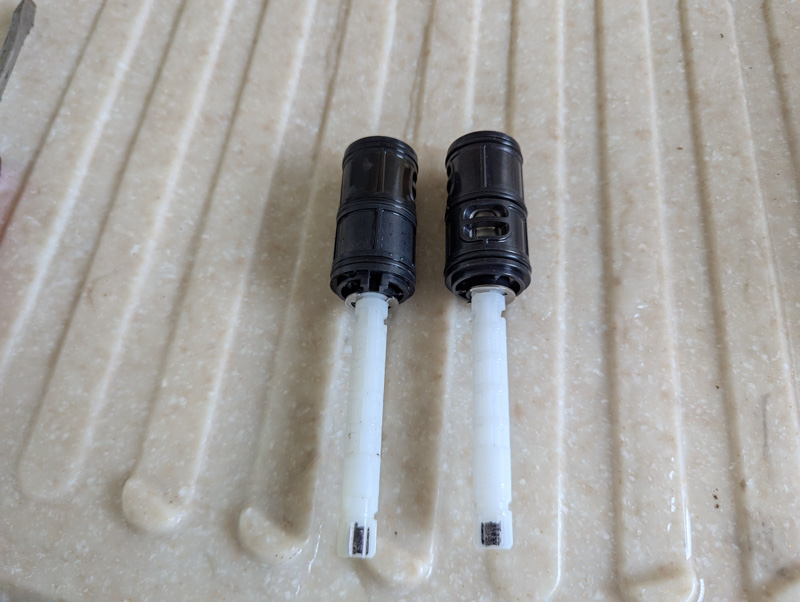 TUMG40CRBの開閉ユニット交換手順