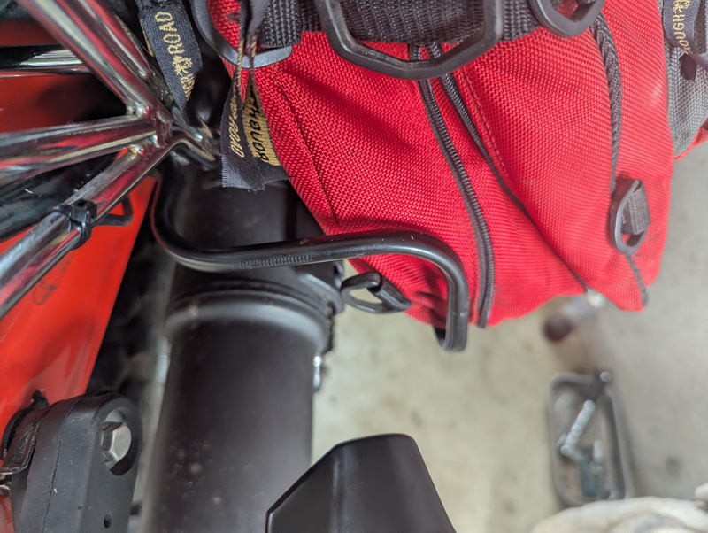 サイドバッグサポートとバッグの位置関係確認