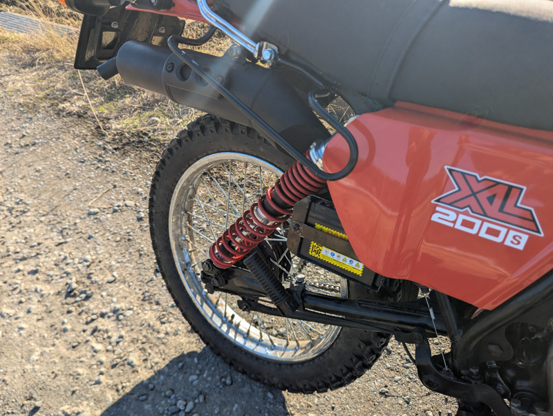 志田峠のダートを走って、リアサスのチェック