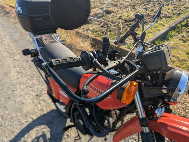 志田峠のダートを走って、リアサスのチェック