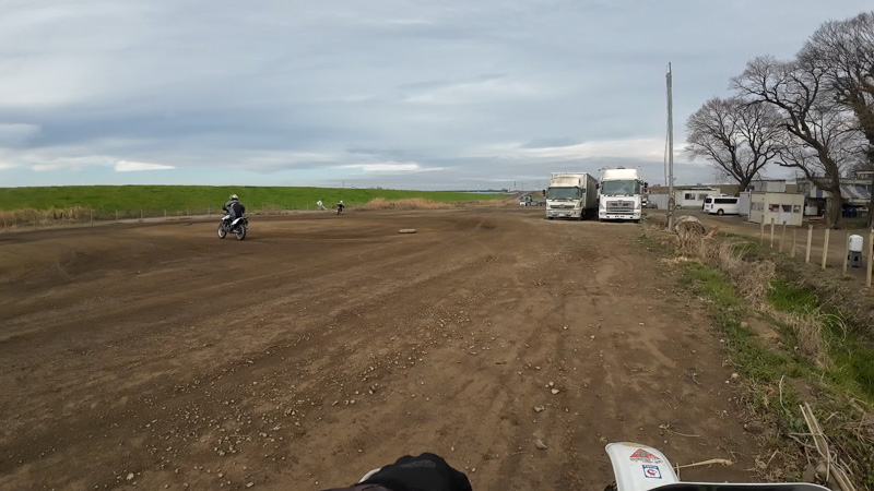 オフロードビレッジ