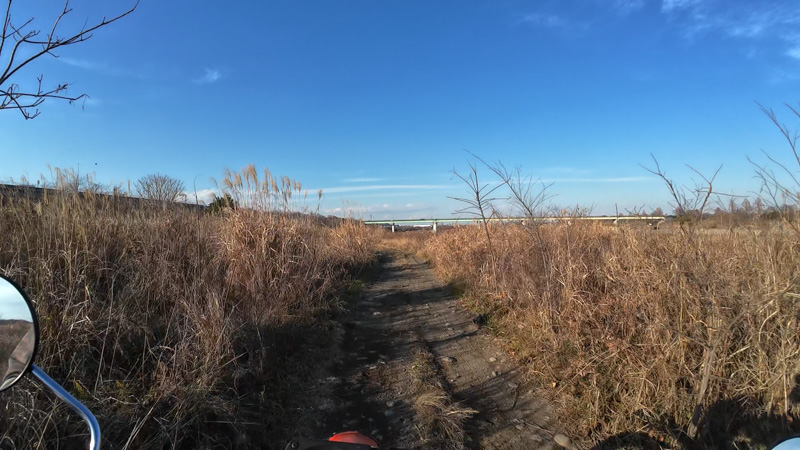 志田峠のダートを走って、リアサスのチェック