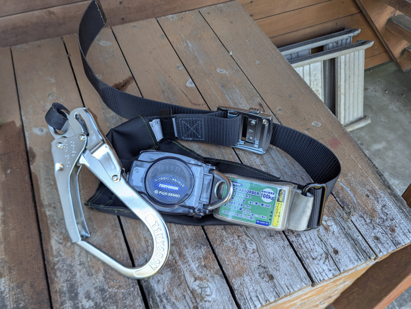 屋外木部のペンキ塗り